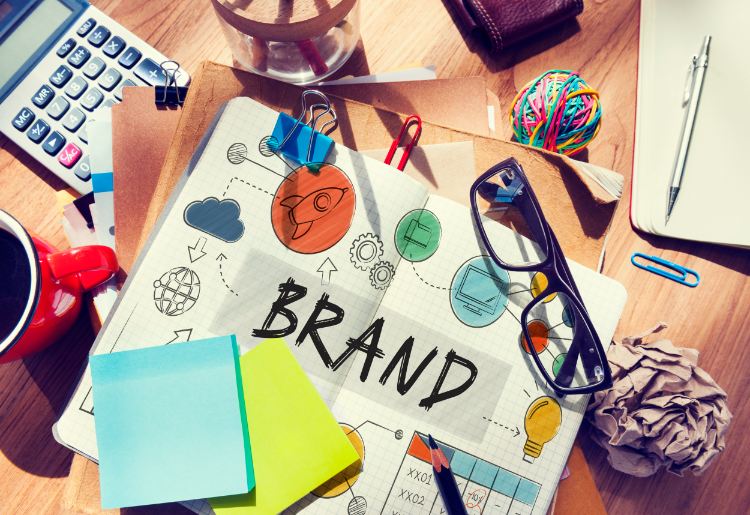 What are the Elements of Personal Branding in B2B 